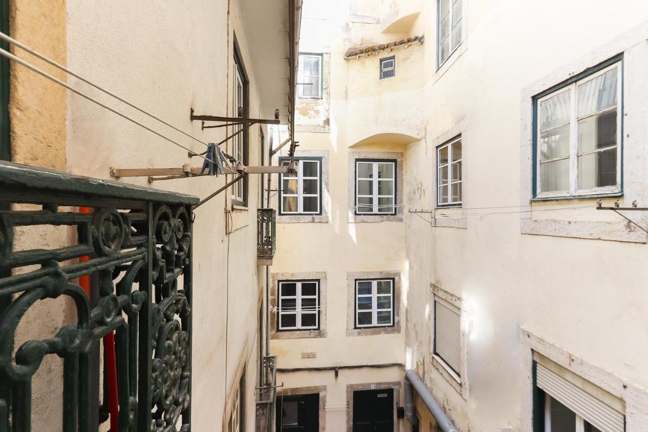 Santos Tiny Studio By Homing Lisbon Exterior photo