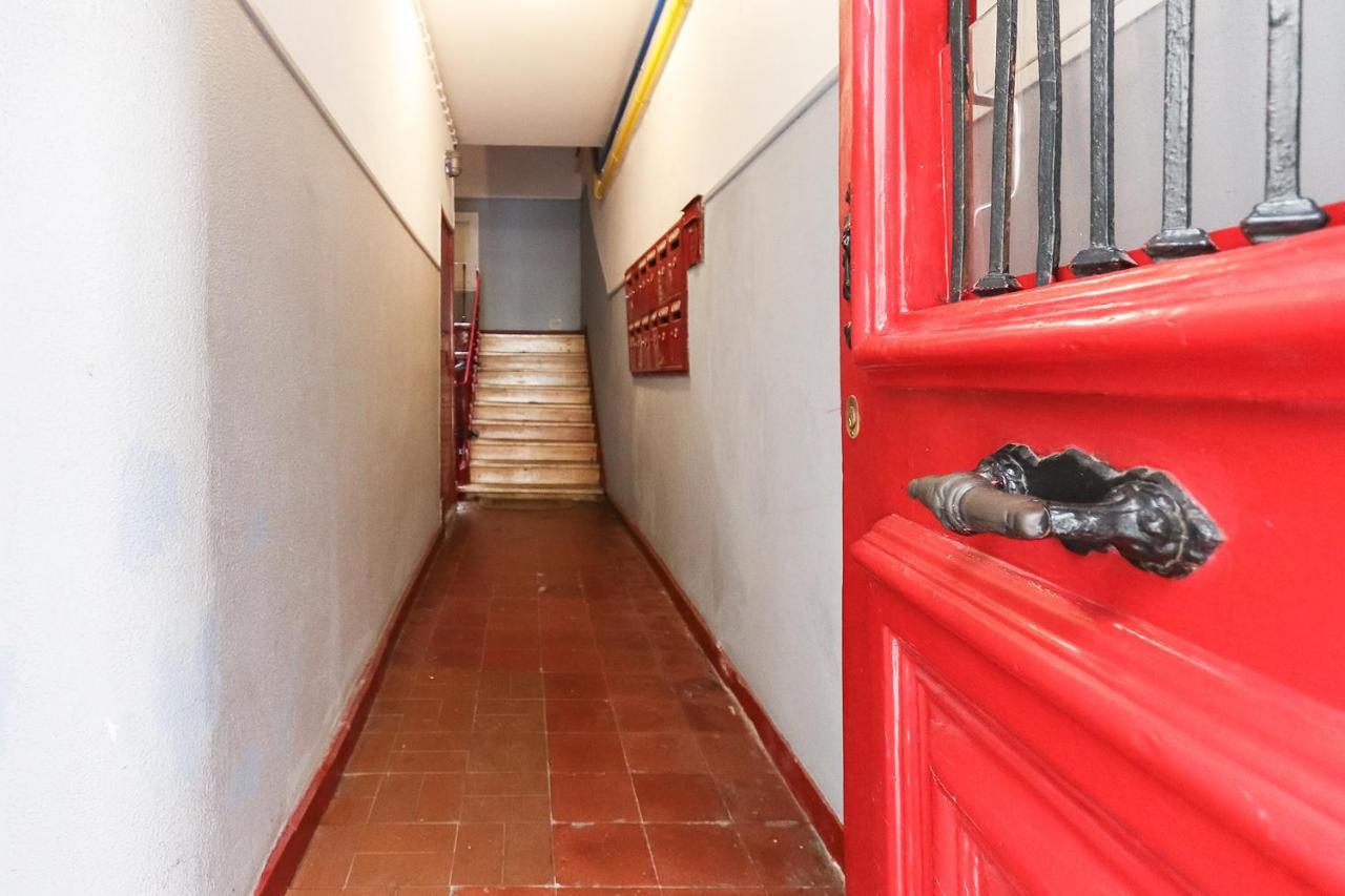Santos Tiny Studio By Homing Lisbon Exterior photo